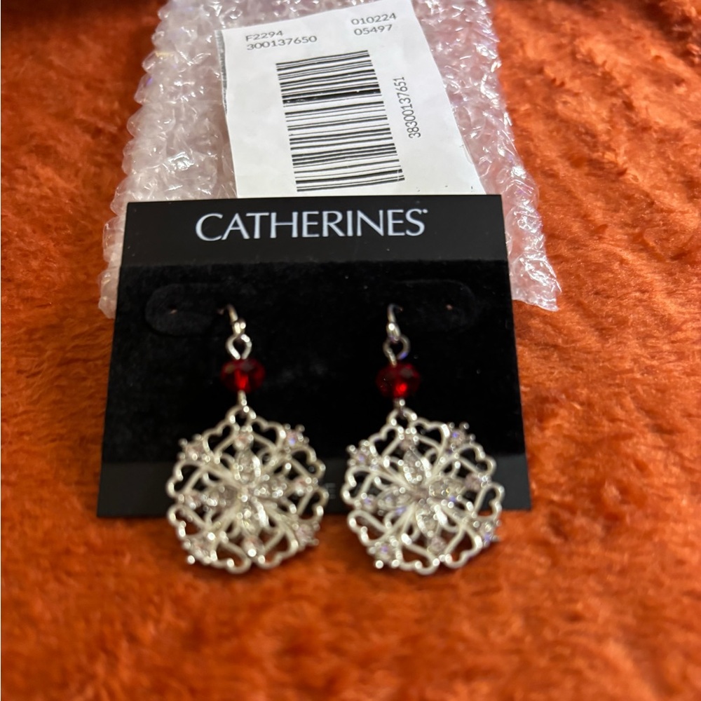 5 pairs of earrings, 1 set of 3 bracelets, 2 of the same necklace. All *NEW*!!! - Picture 7 of 14